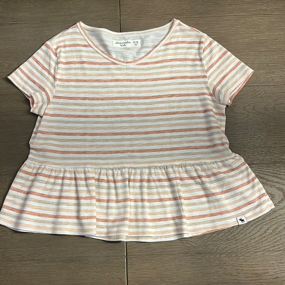 abercrombie kids Other - Abercrombie Kids Tee - Girls - Size 9/10